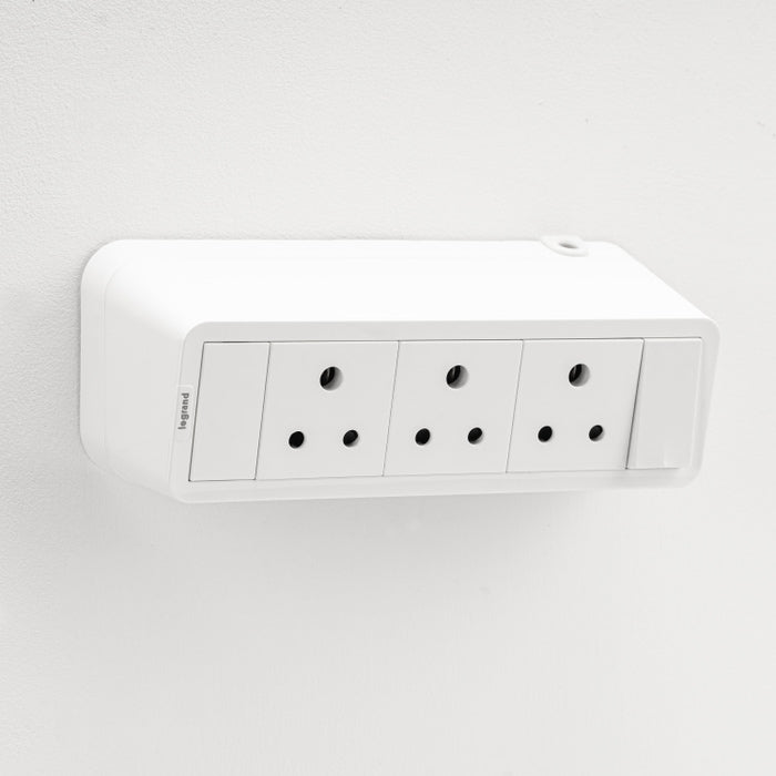 8 Module, Desktop Power Center, 6A Socket, White